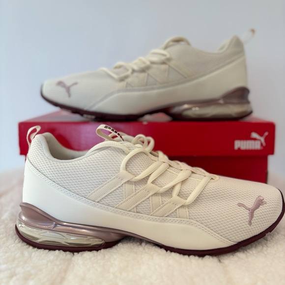 Puma Shoes - NWT Puma Women's Riaze Prowl Femme Athletic Shoes